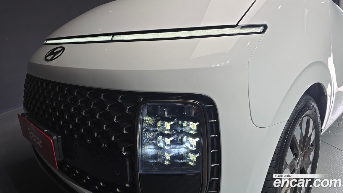 Hyundai Staria 2022