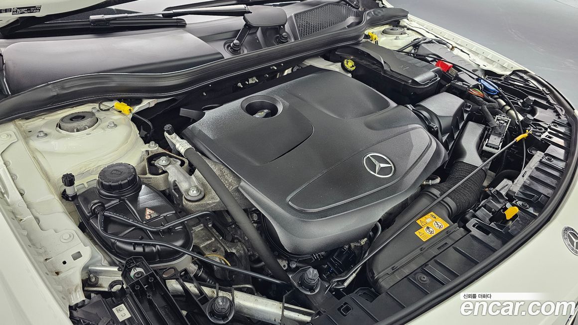 Mercedes-Benz GLA-Class 2019