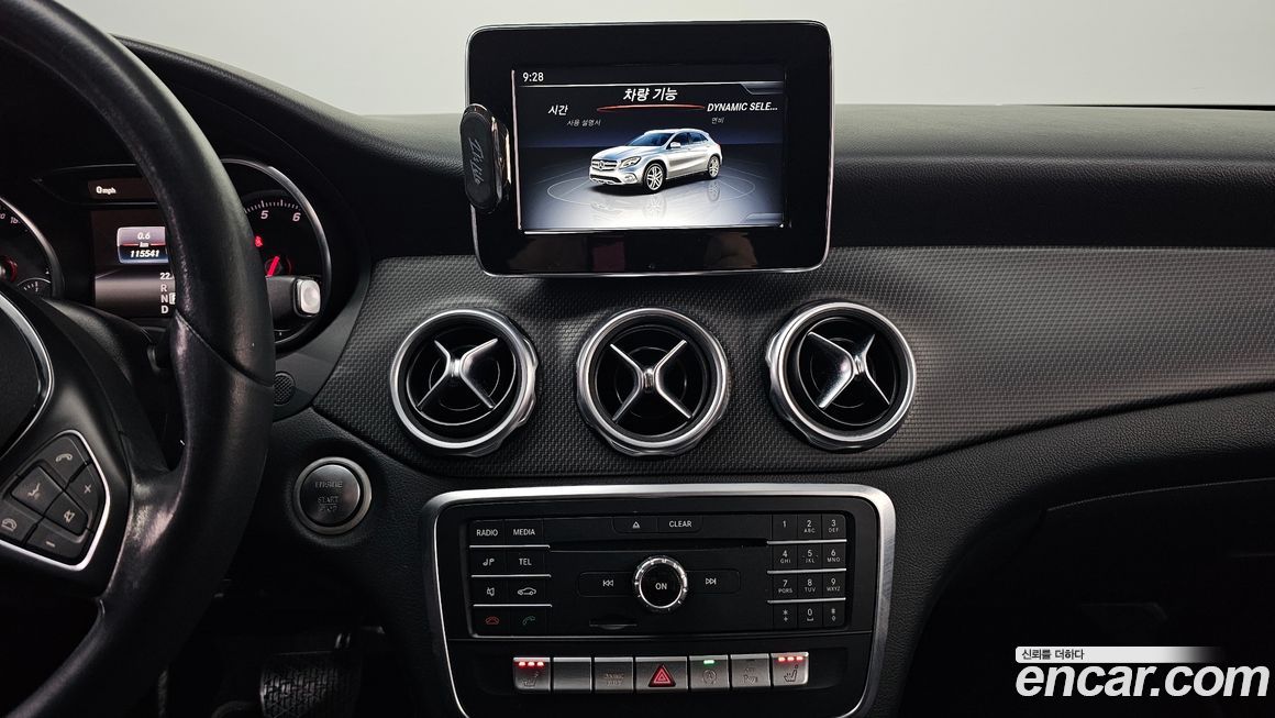 Mercedes-Benz GLA-Class 2019