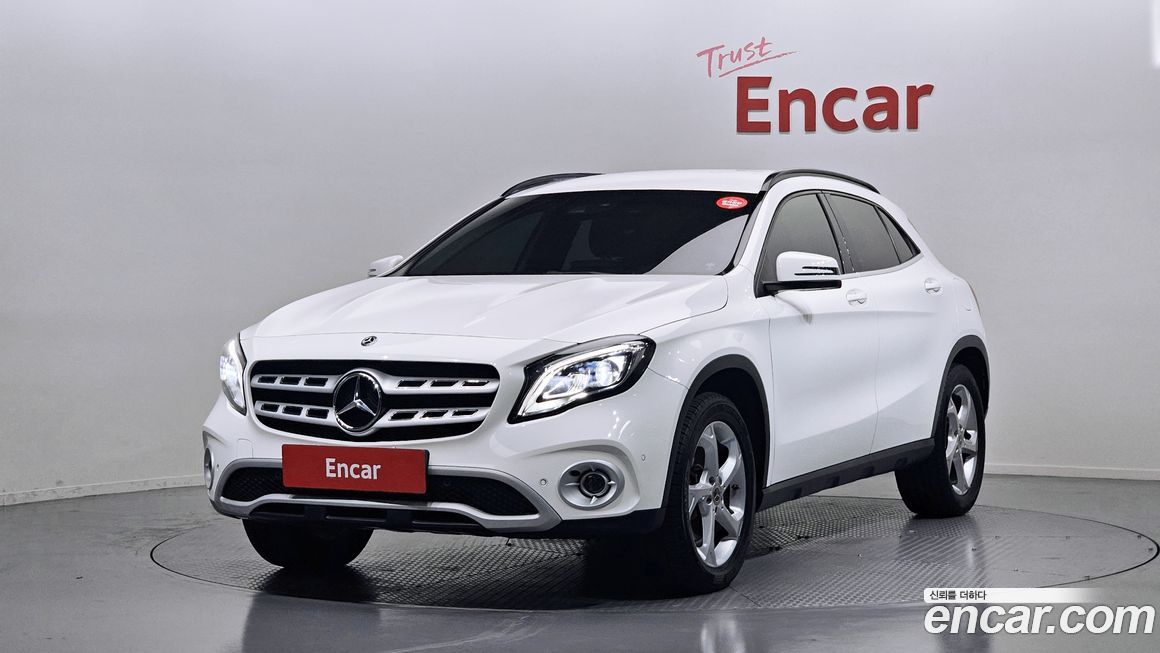 Mercedes-Benz GLA-Class 2019