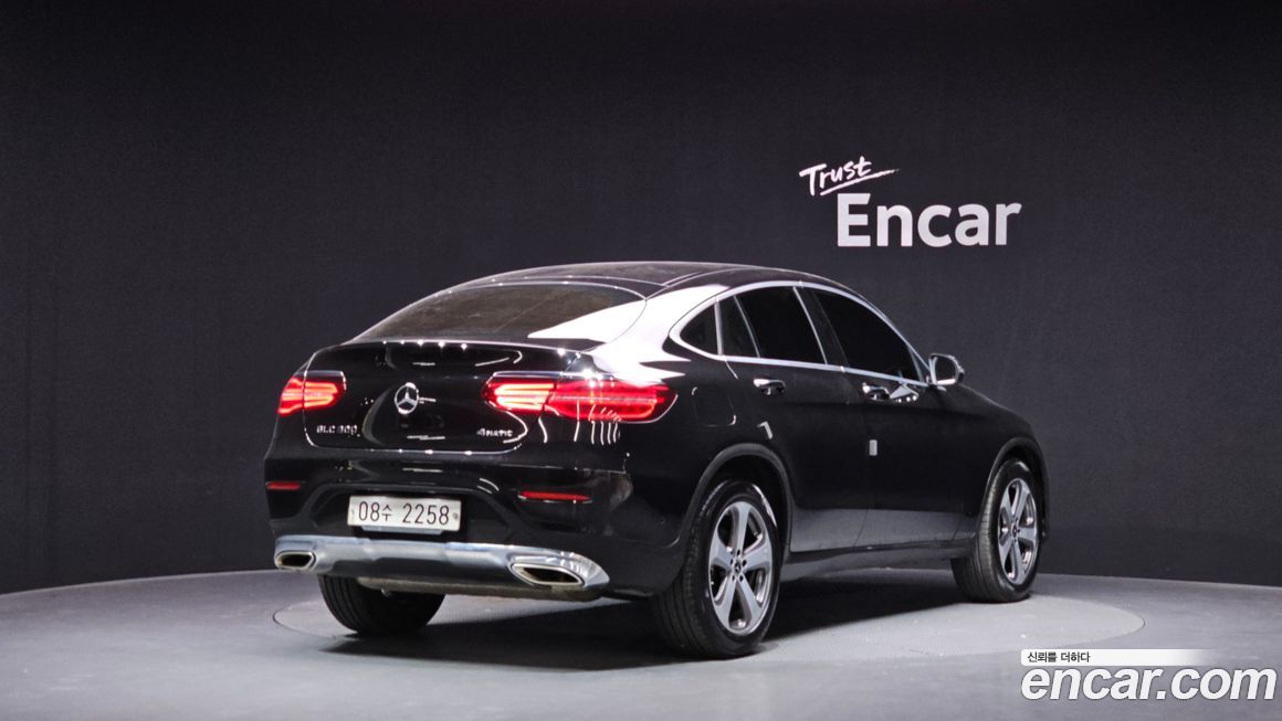 Mercedes-Benz GLC-Class 2019