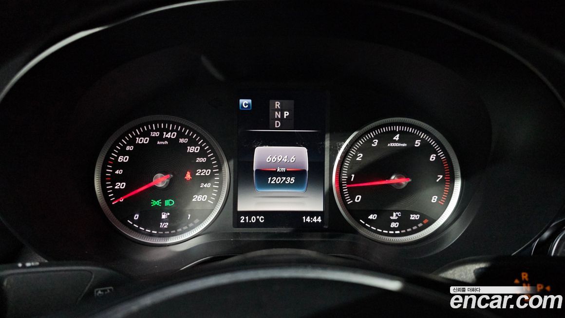 Mercedes-Benz GLC-Class 2019