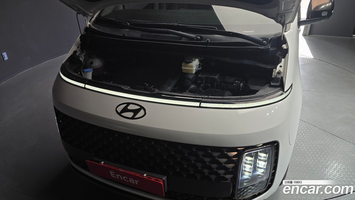 Hyundai Staria 2022