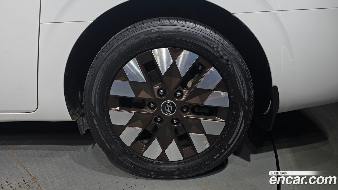 Hyundai Staria 2022