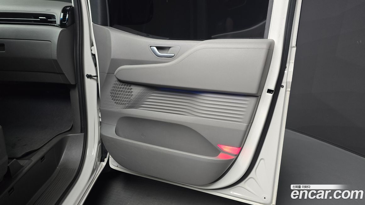 Hyundai Staria 2022