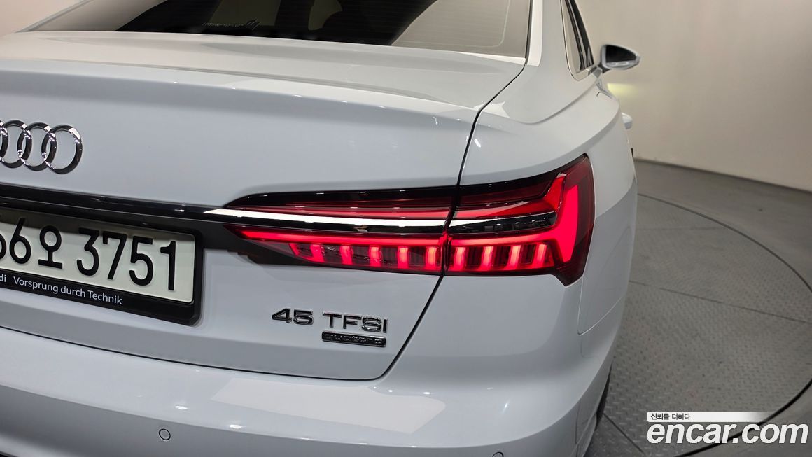 Audi A6 2021