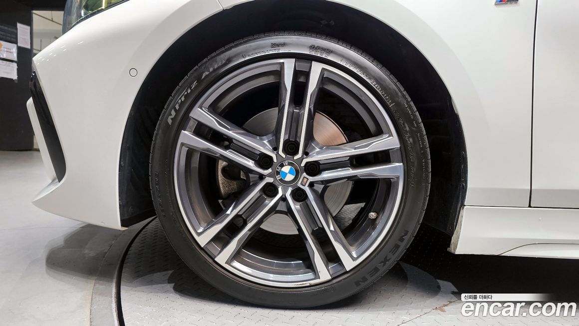 BMW 1-Series 2021