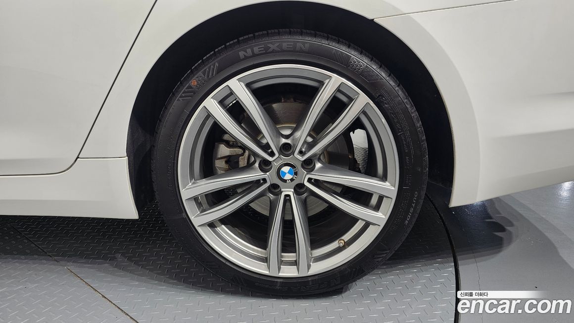 BMW 5-Series 2020