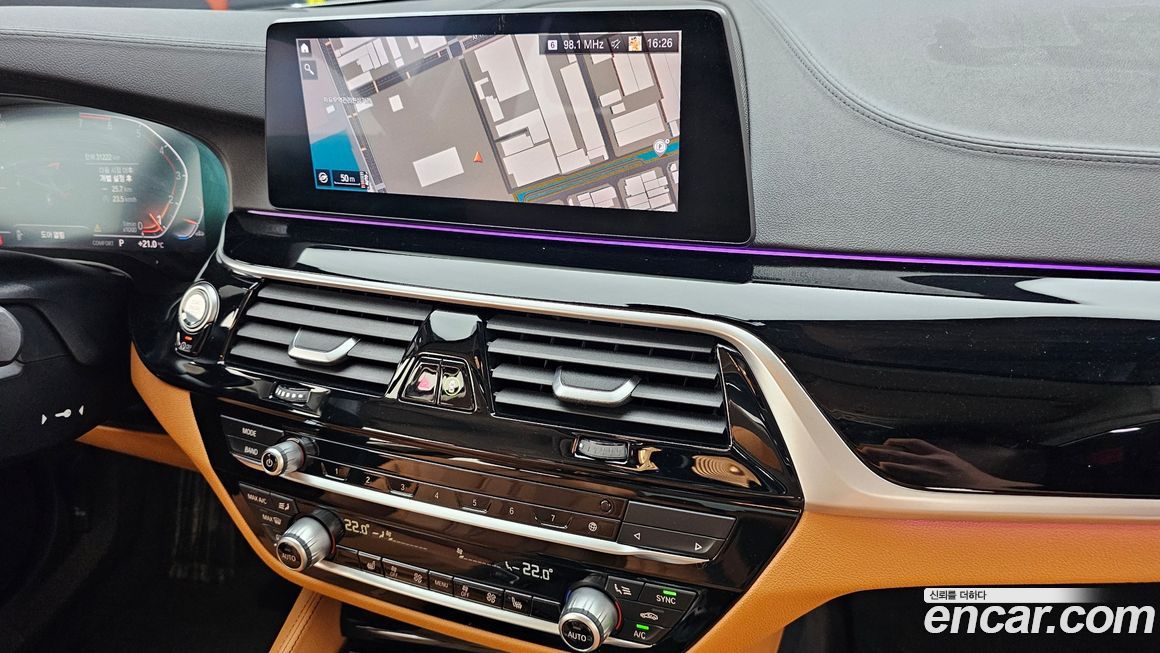 BMW 5-Series 2020