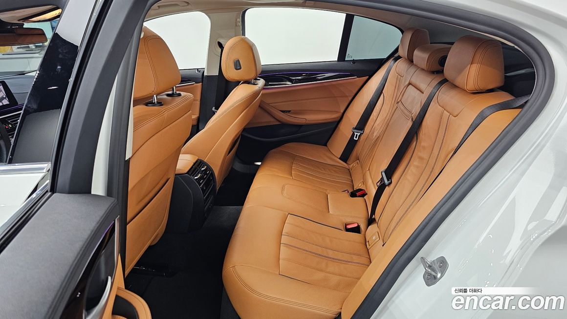 BMW 5-Series 2020