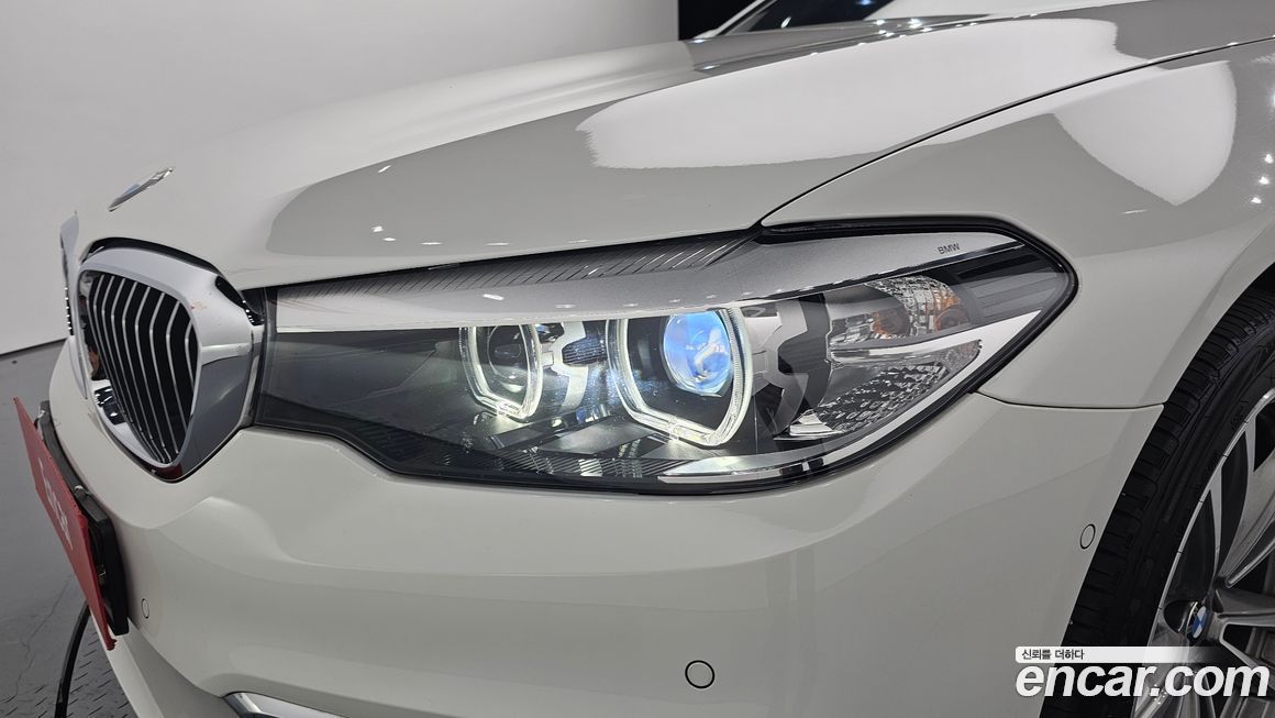 BMW 5-Series 2020