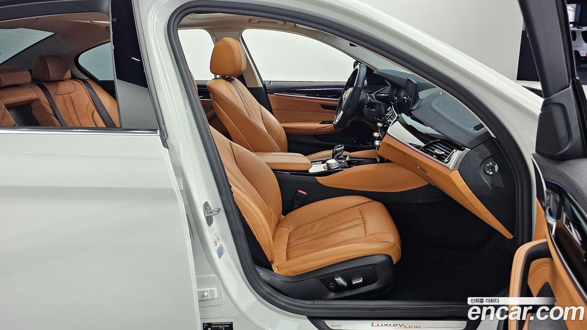 BMW 5-Series 2020