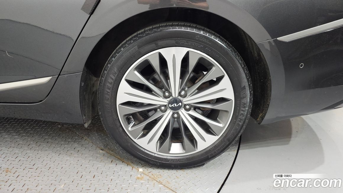 Kia K8 2023