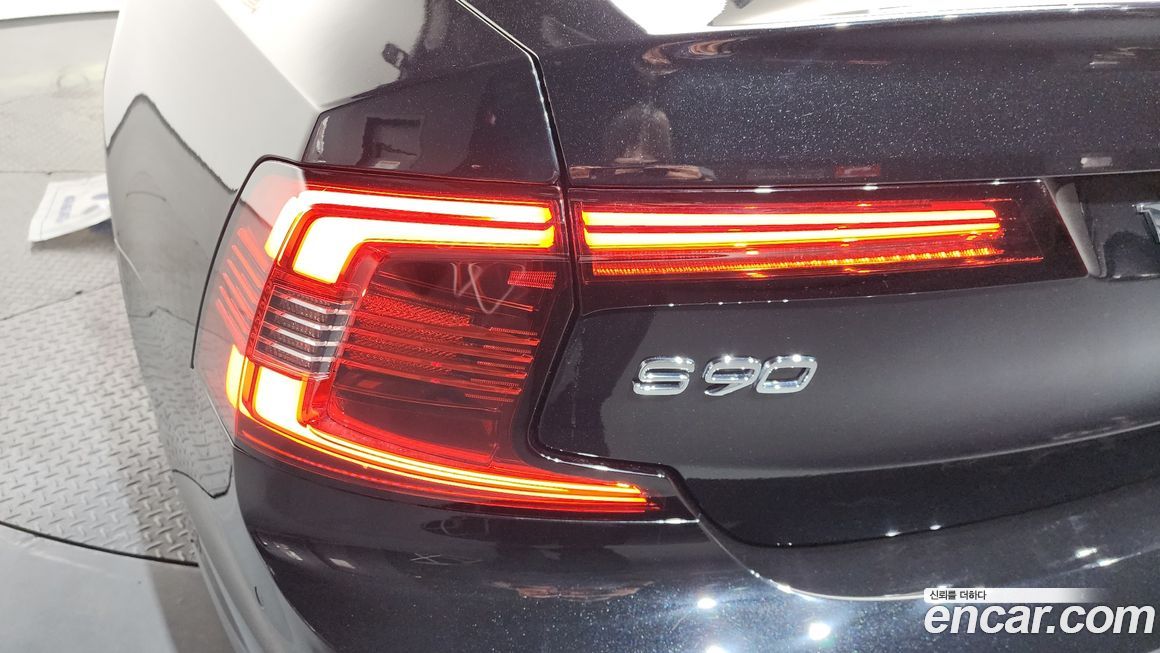 Volvo S90 2021