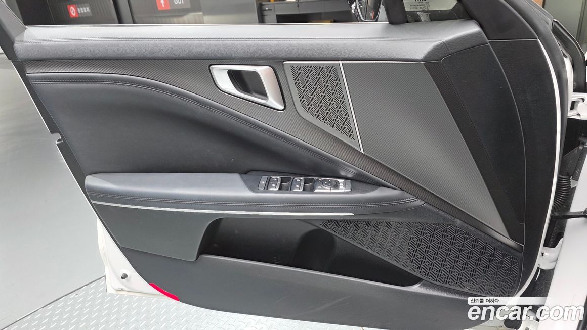 Kia K8 2025