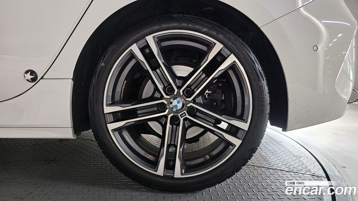 BMW 1-Series 2021