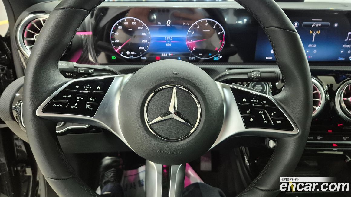 Mercedes-Benz A-Class 2024