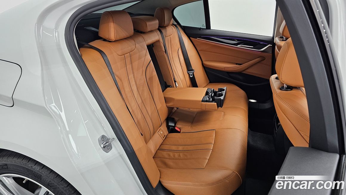BMW 5-Series 2020