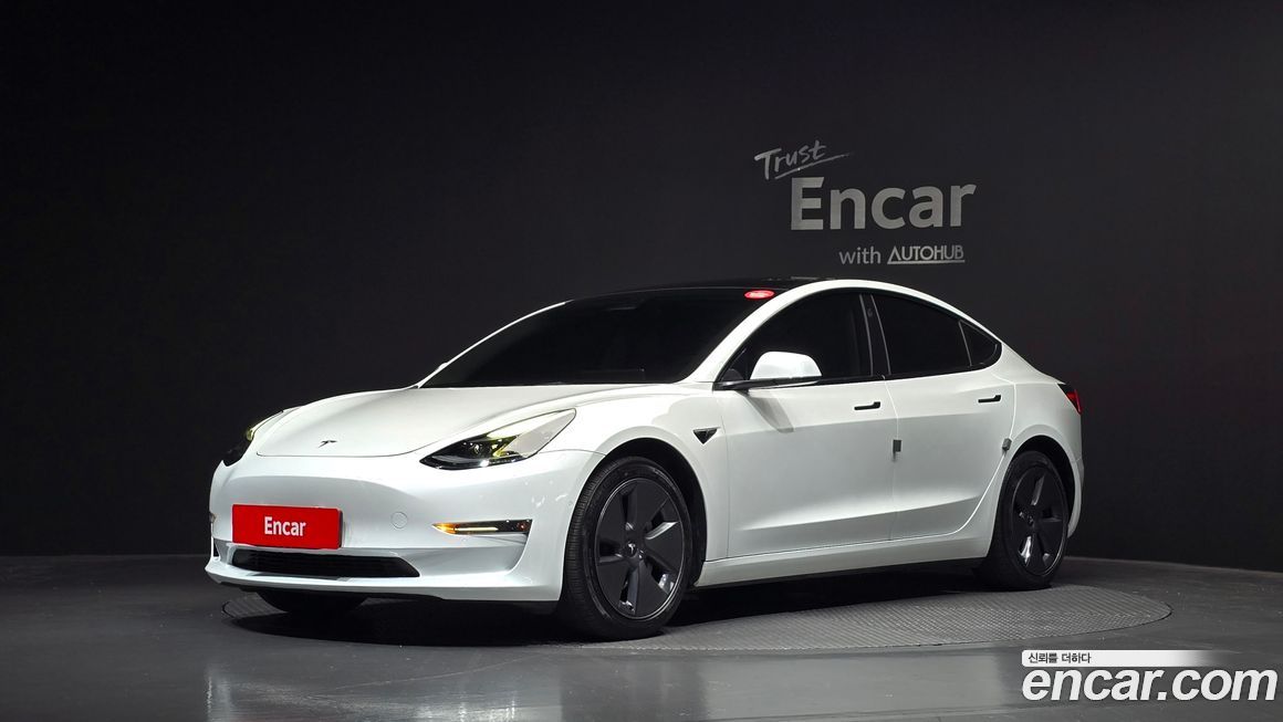 Tesla Model 3 2022