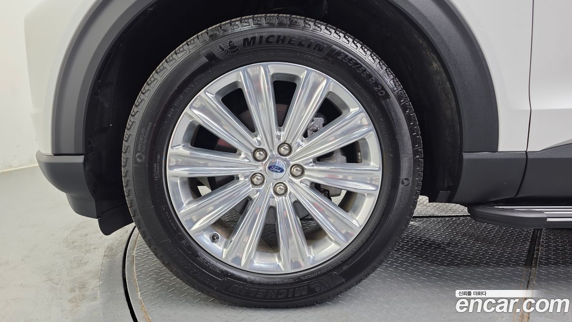 Ford Explorer 2023