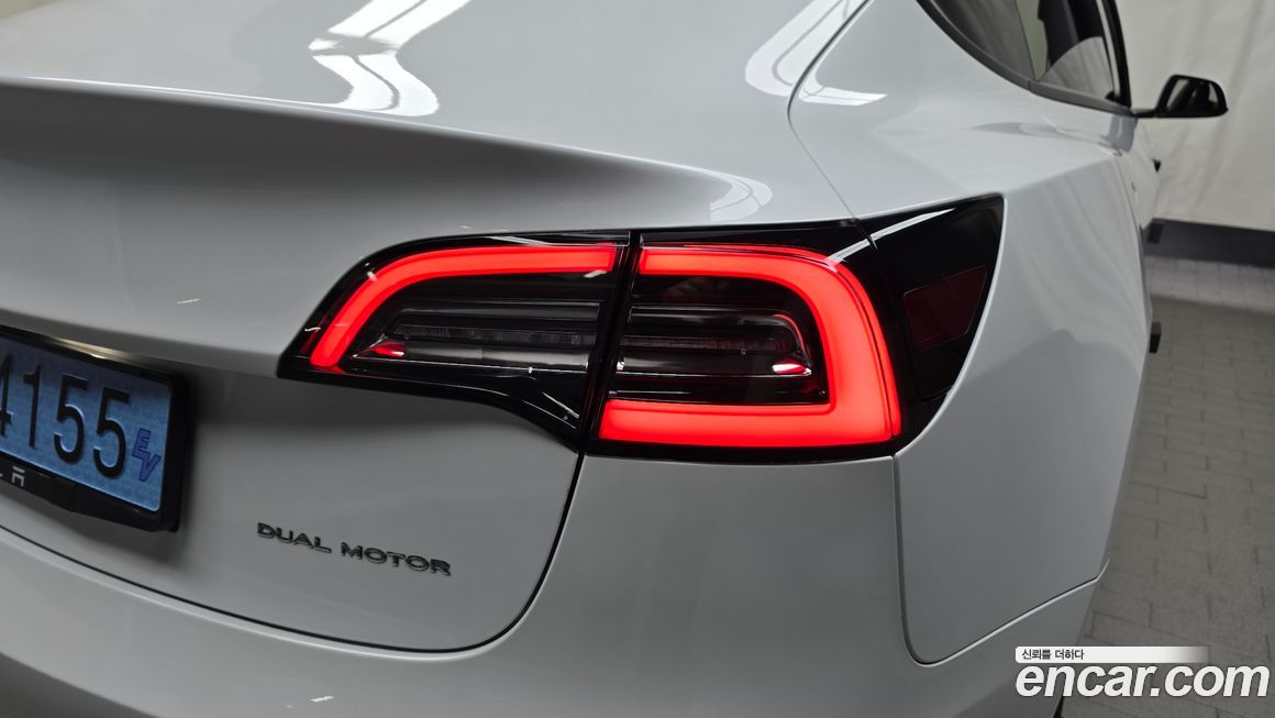 Tesla Model 3 2022