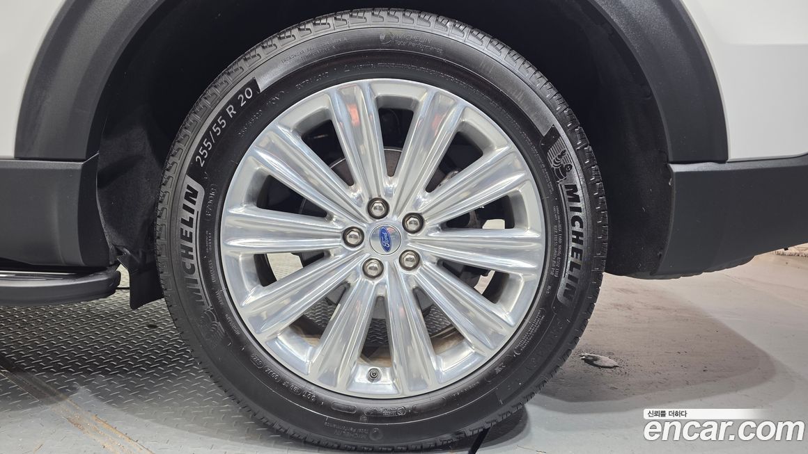Ford Explorer 2023