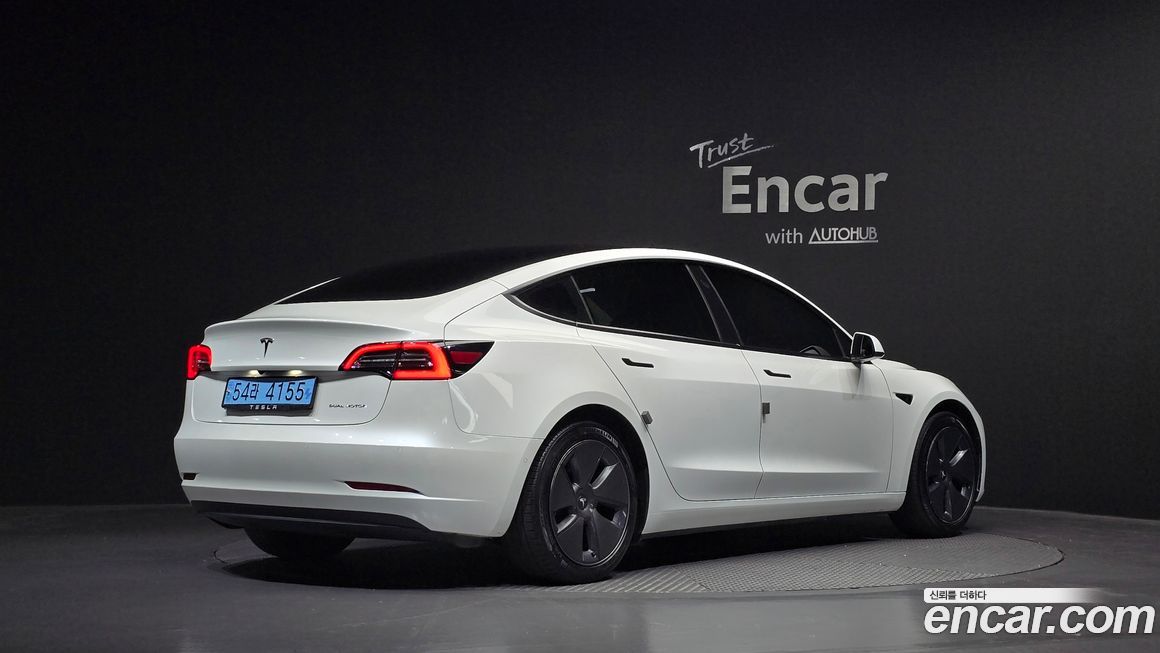 Tesla Model 3 2022