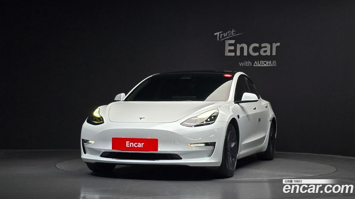 Tesla Model 3 2022