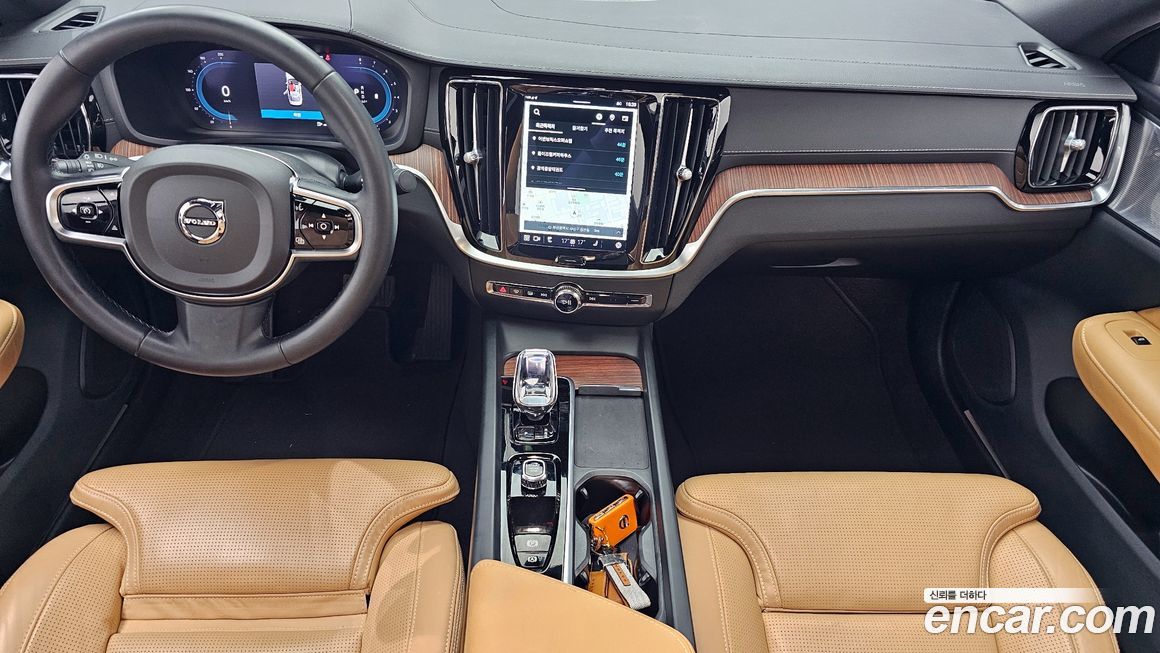 Volvo S60 2024