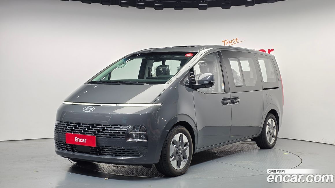Hyundai Staria 2025