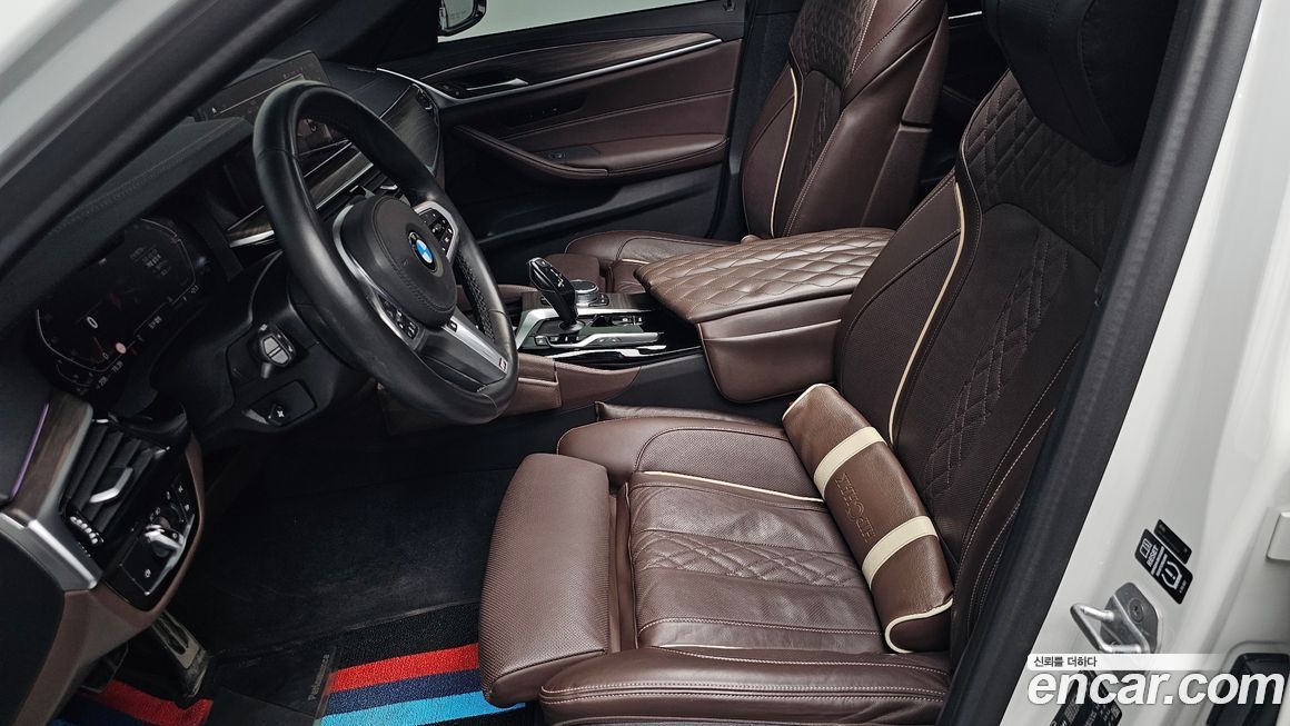 BMW 5-Series 2021