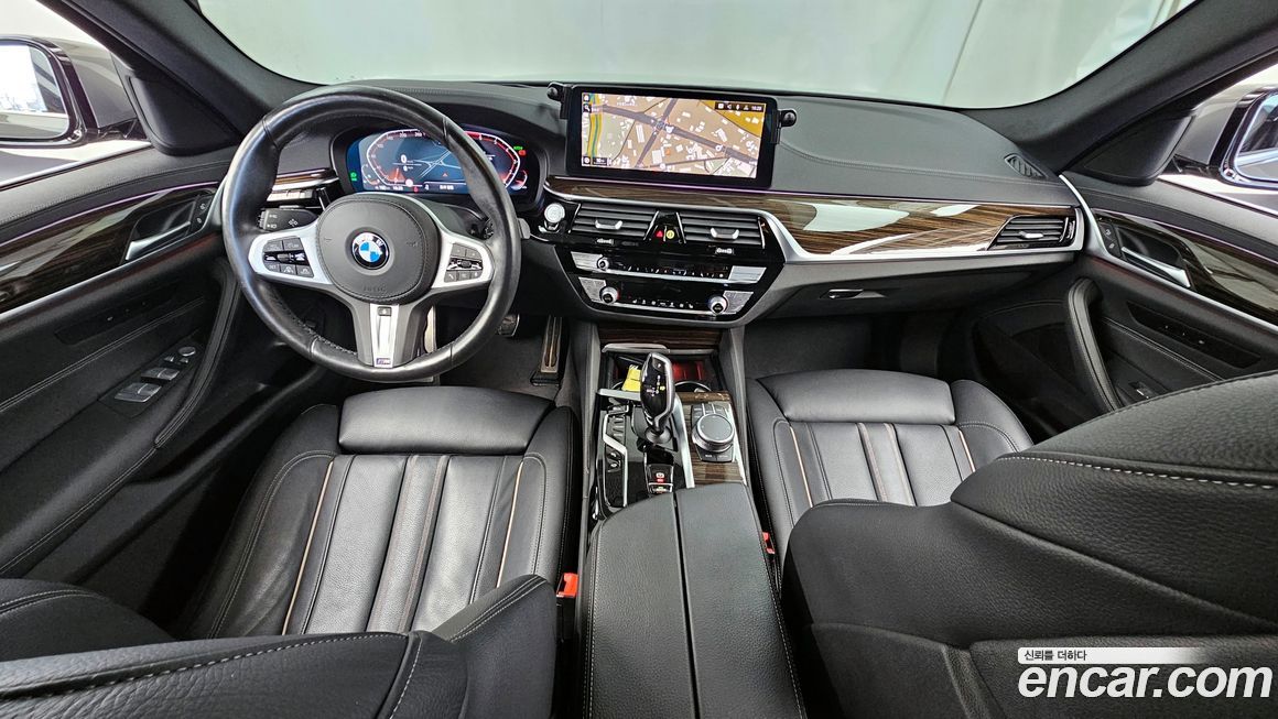 BMW 5-Series 2021