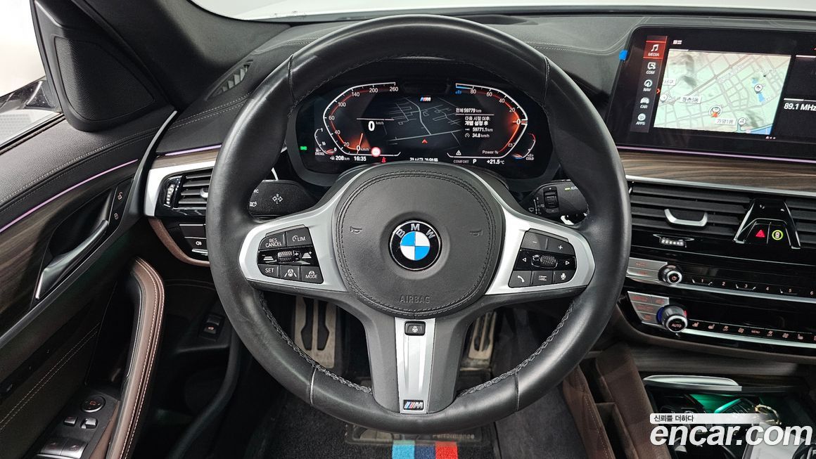 BMW 5-Series 2021