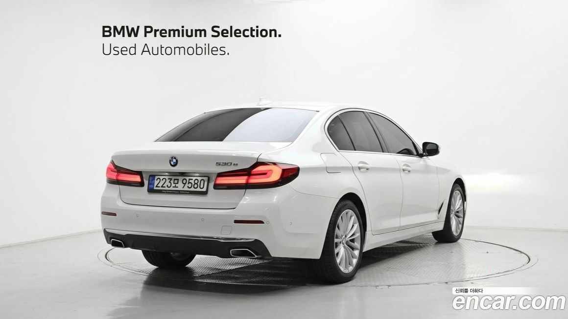 BMW 5-Series 2021