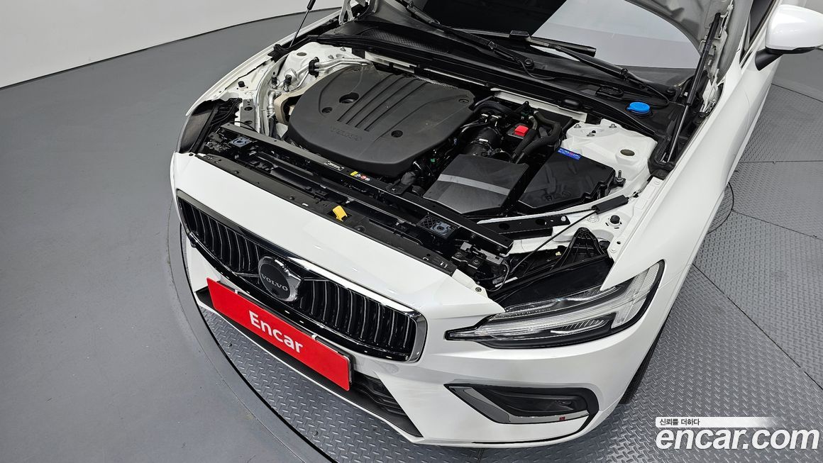 Volvo S60 2024