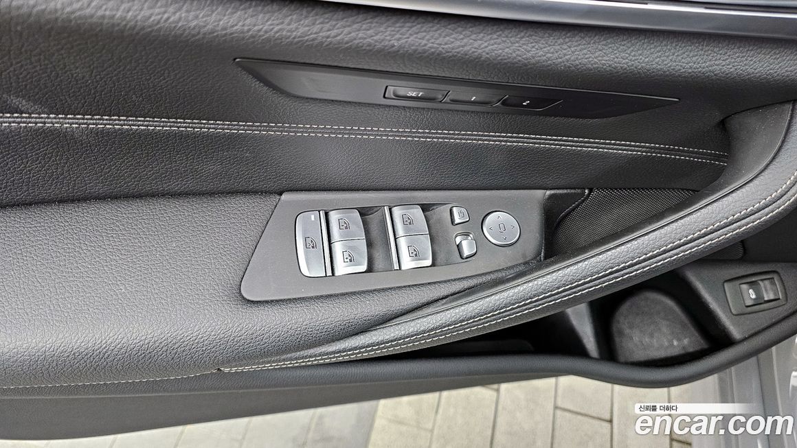 BMW 5-Series 2021