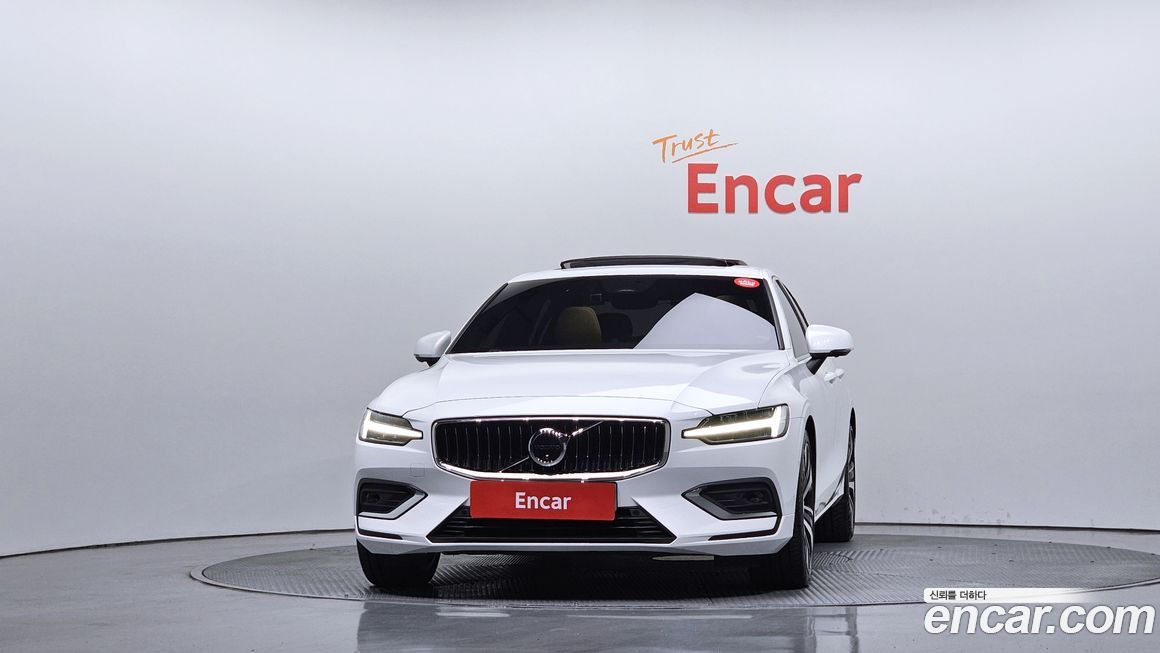 Volvo S60 2024