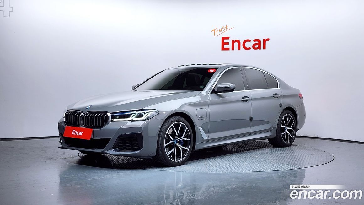 BMW 5-Series 2022