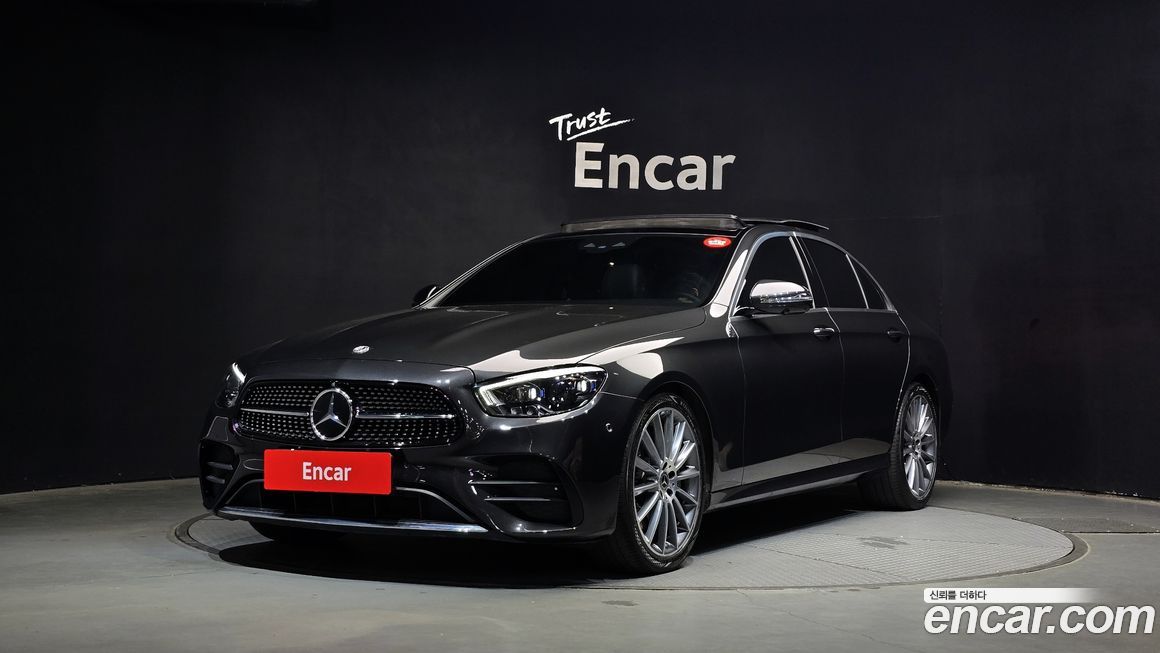 Mercedes-Benz E-Class 2022