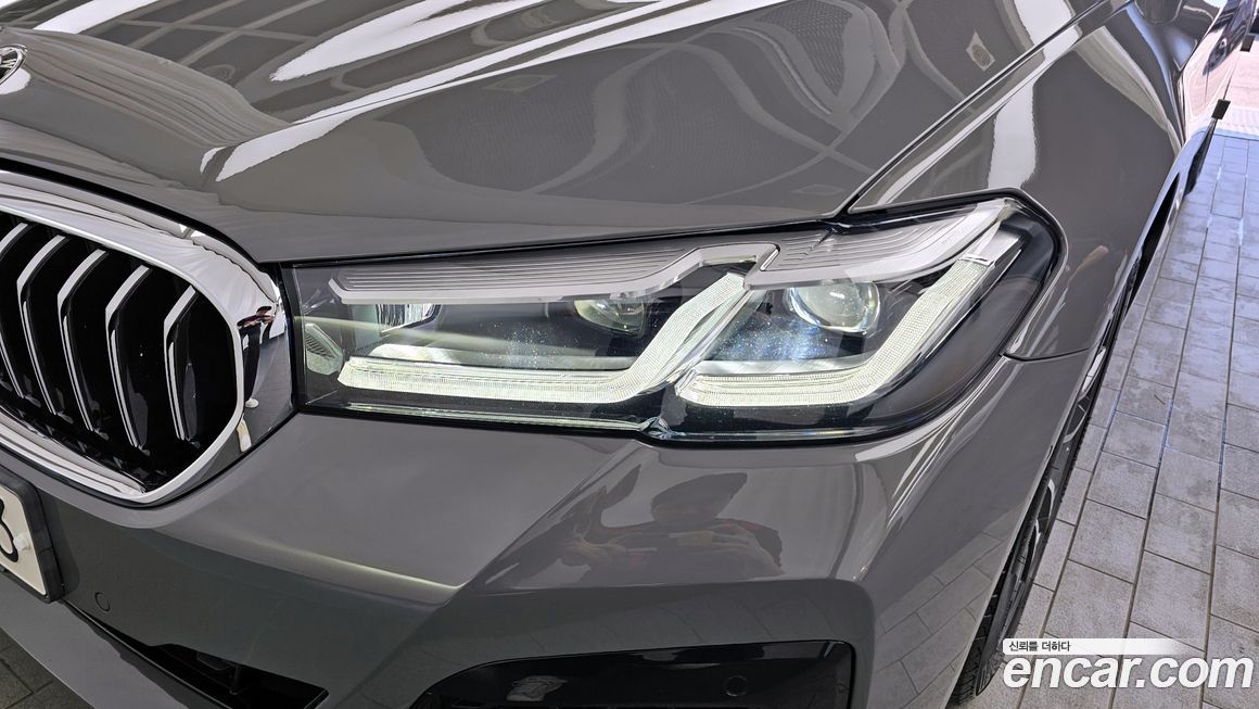 BMW 5-Series 2021