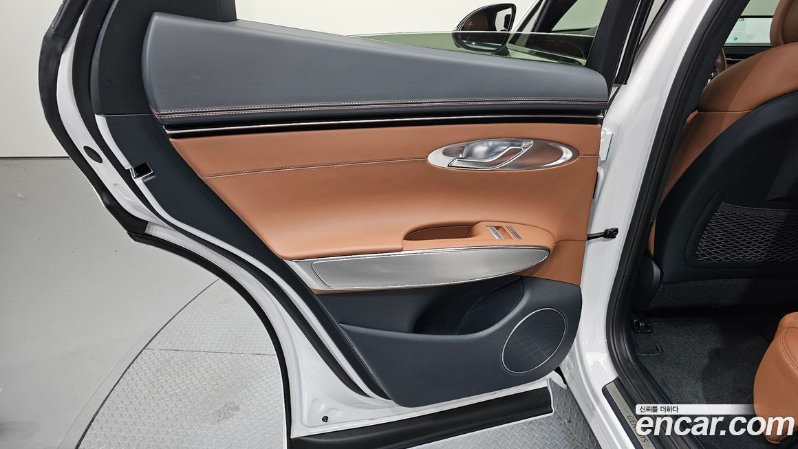 Genesis GV70 2023