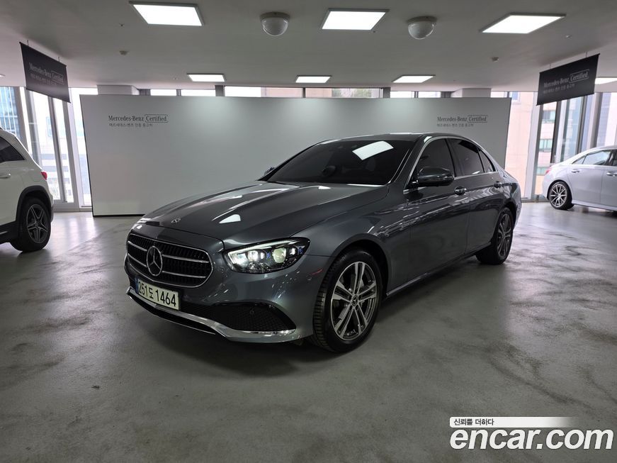 Mercedes-Benz E-Class 2022