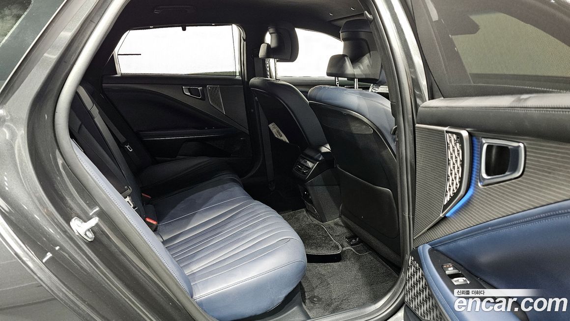 Kia K8 2025