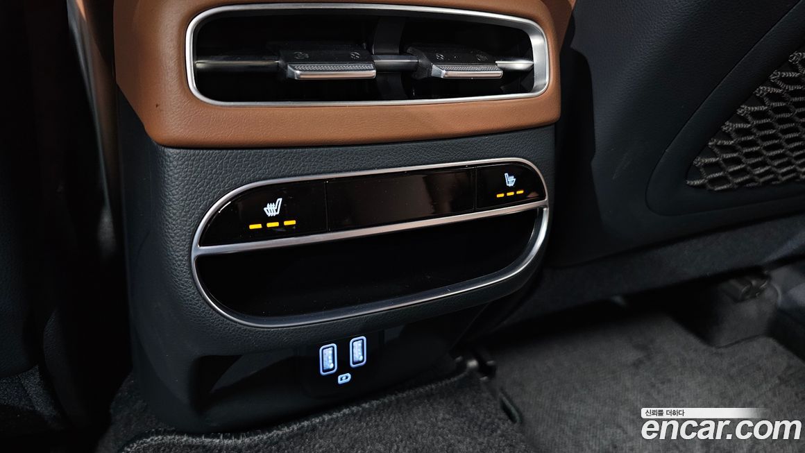 Genesis GV70 2023