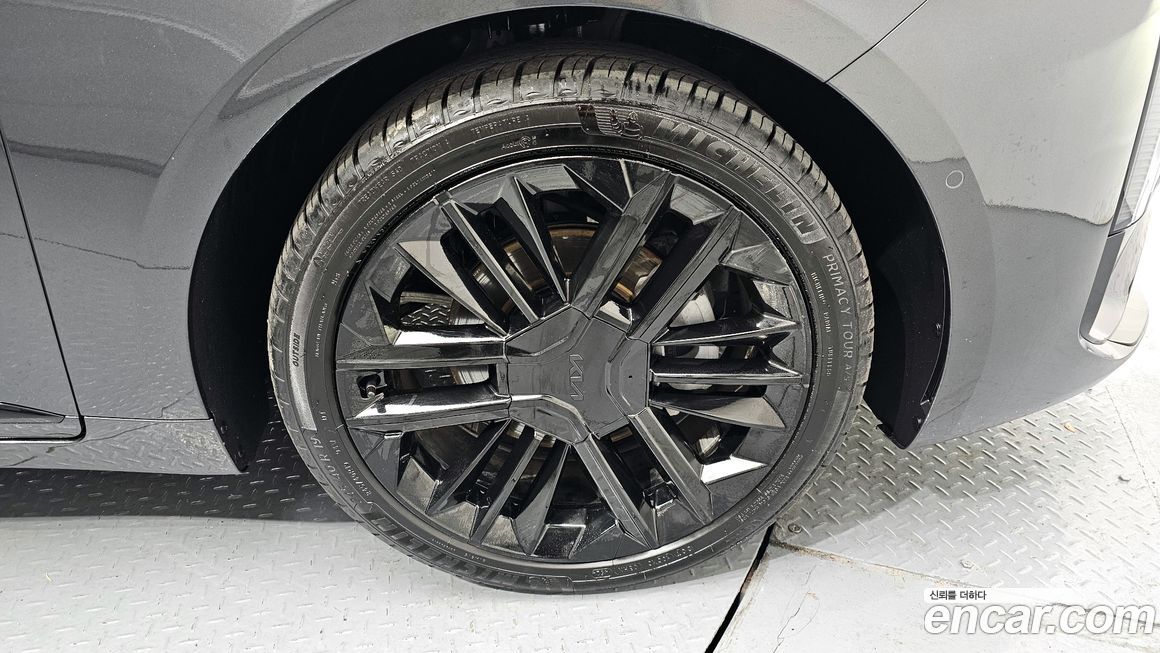 Kia K8 2025