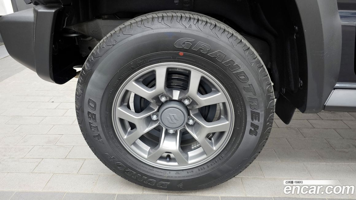 Suzuki Jimny 2023