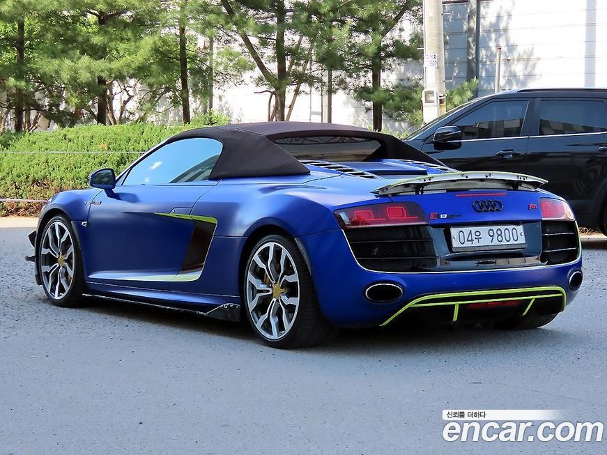 Audi R8 2011