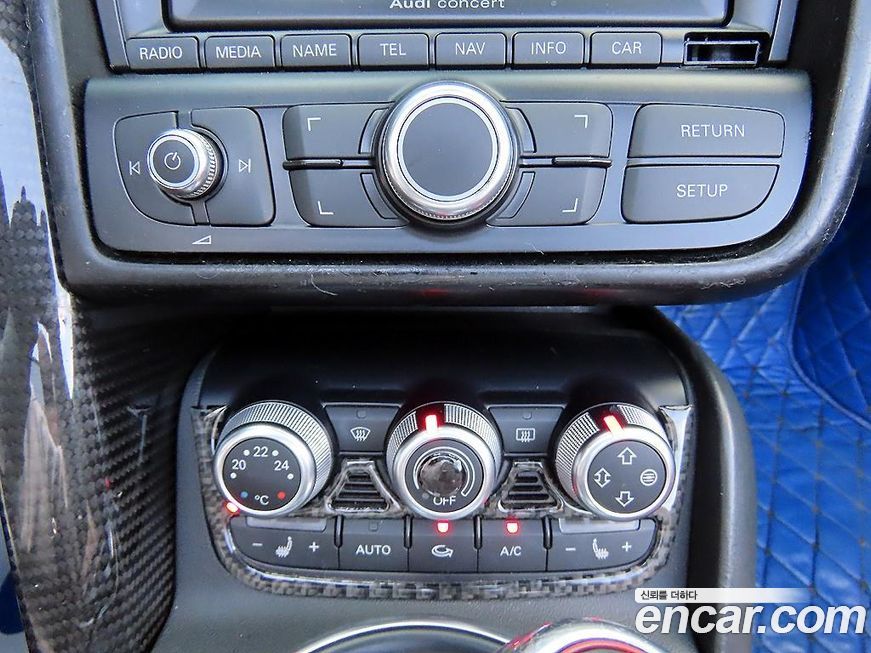 Audi R8 2011
