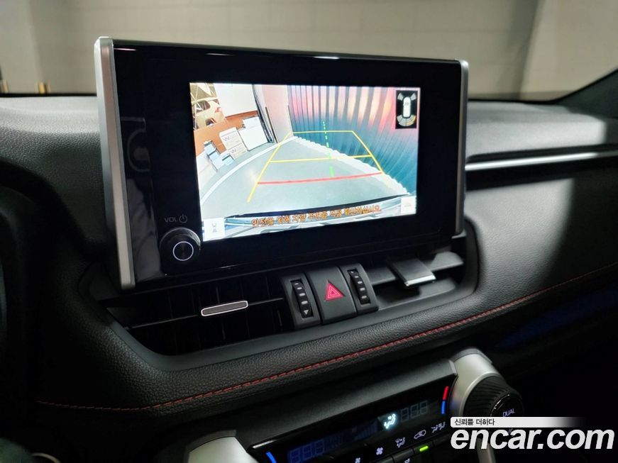 Toyota RAV4 2025