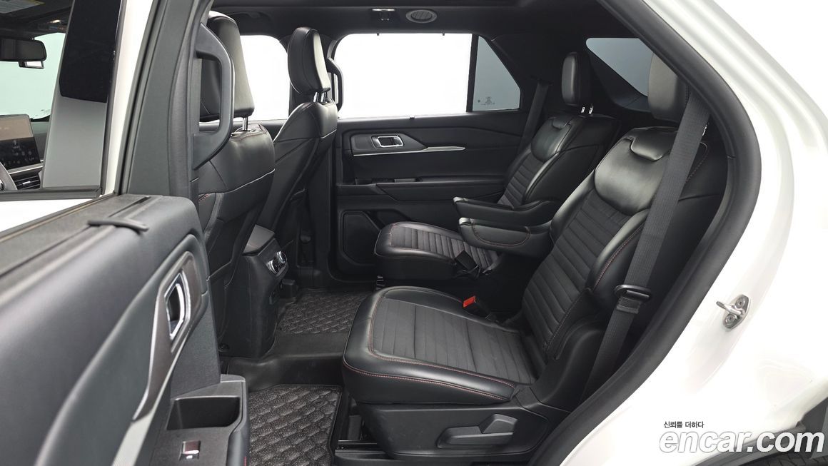 Ford Explorer 2025